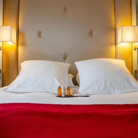 Hotell Mermoz 4*